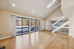 18 Woodhill St, Franklin Township, NJ 08873 - Photo 4