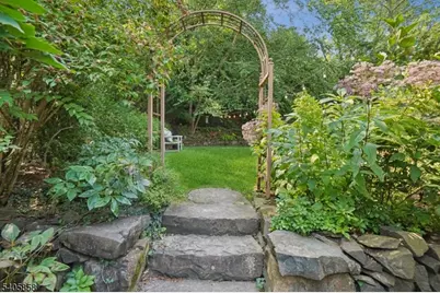 340 Highland Ave, Montclair, NJ 07043 - Photo 48