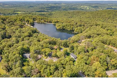 5 Splitrock Ln, Vernon, NJ 07461 - Photo 4