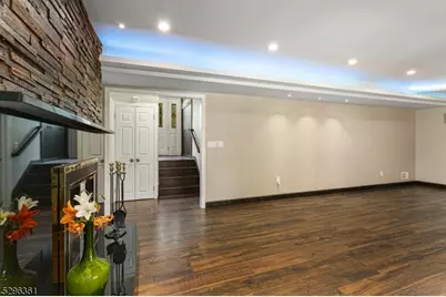 73 E McClellan Ave, Livingston, NJ 07039 - Photo 20