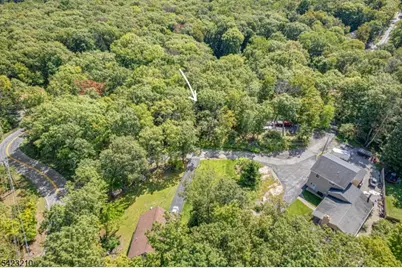 7 Splitrock Ln, Vernon, NJ 07461 - Photo 4