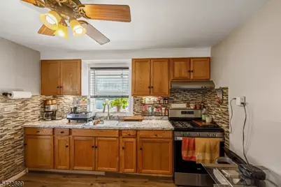 1302 Bower St, Linden, NJ 07036 - Photo 6