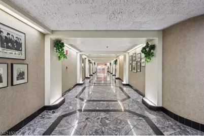 111 Mulberry St #2-V, Newark, NJ 07102 - Photo 2