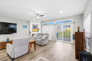 5 Ardsley Square, Sayreville, NJ 08859 - Photo 6