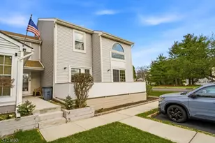 5 Ardsley Square, Sayreville, NJ 08859 - Photo 4