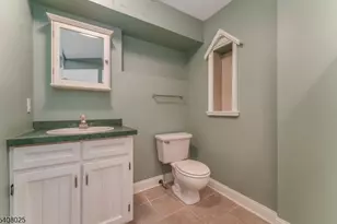 6 Bluebird Ct, Raritan Township, NJ 08822 - Photo 30