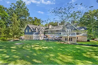 3 Laurel Ln, Chester, NJ 07930 - Photo 2