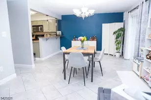 332 Greenbriar-Unit, Union Township, NJ 07083 - Photo 8