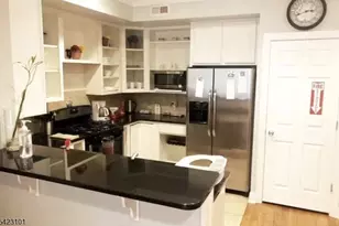 15-19 Tichenor Ln, Newark, NJ 07114 - Photo 6