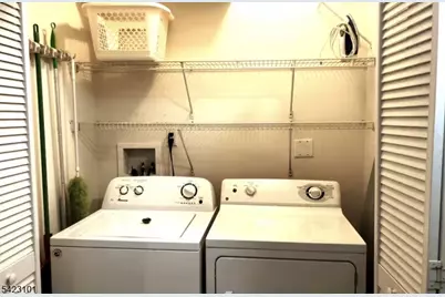 15-19 Tichenor Ln #403, Newark, NJ 07114 - Photo 22