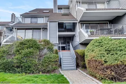 8C Cove Ln, North Bergen Twp., NJ 07047 - Photo 1