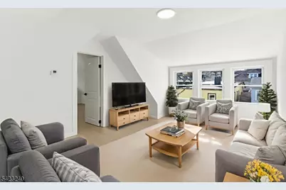 56 Holmes St, Belleville, NJ 07109 - Photo 14