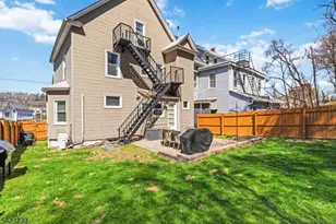 10 Phoenix Ave, Morristown, NJ 07960 - Photo 18