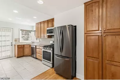 10 Phoenix Ave #1, Morristown, NJ 07960 - Photo 6