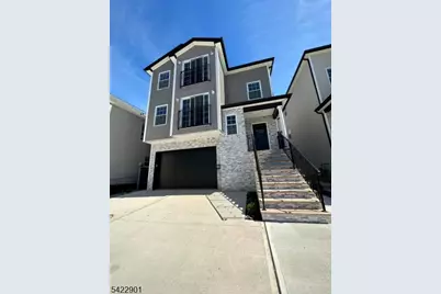 139 Court St, Elizabeth, NJ 07206 - Photo 1