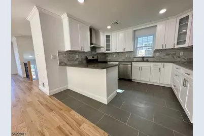 137-139 Court St, Elizabeth, NJ 07206 - Photo 4