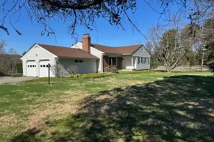 1 Scarlet Oak Rd, Tewksbury Township, NJ 07830 - Photo 2