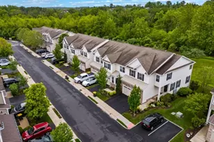 79 Autumn Ln, Montgomery Township, NJ 08558 - Photo 2