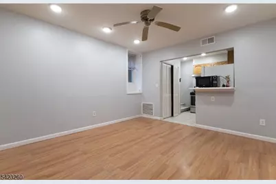 158 Terrace Ave, Jersey City, NJ 07307 - Photo 8