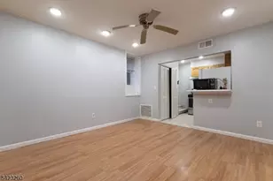 158 Terrace Ave, Jersey City, NJ 07307 - Photo 8