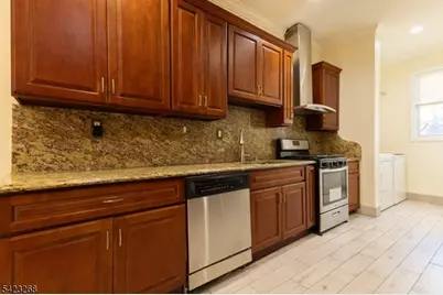 158 Terrace Ave, Jersey City, NJ 07307 - Photo 6