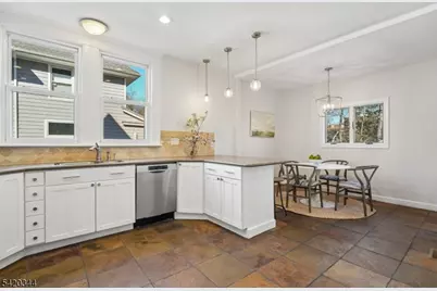 115 Park St, Montclair, NJ 07042 - Photo 22