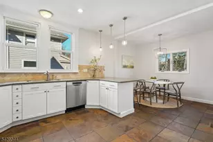 115 Park St, Montclair, NJ 07042 - Photo 22