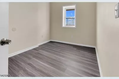 31A Martin Luther King Jr Dr #2, Jersey City, NJ 07305 - Photo 6