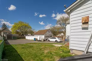 175 Duer St, North Plainfield, NJ 07060 - Photo 4