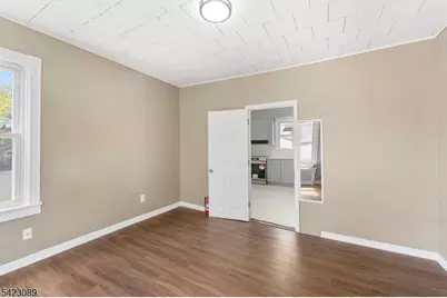 175 Duer St, North Plainfield, NJ 07060 - Photo 8