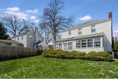 31 Burlington Rd, Clifton, NJ 07012 - Photo 22