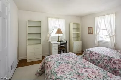 31 Burlington Rd, Clifton, NJ 07012 - Photo 18