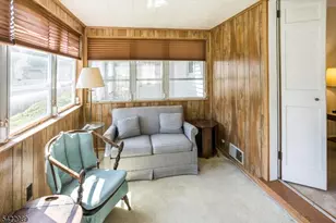 31 Burlington Rd, Clifton, NJ 07012 - Photo 6