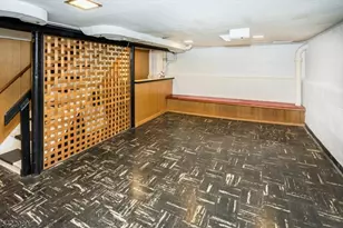 31 Burlington Rd, Clifton, NJ 07012 - Photo 20