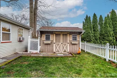 544 W Meadow Ave, Rahway, NJ 07065 - Photo 18