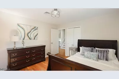 407 Cayuga Way, Westfield, NJ 07090 - Photo 18