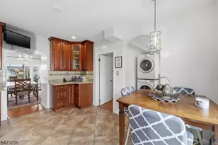 35 Bedford St, East Orange, NJ 07018 - Photo 8