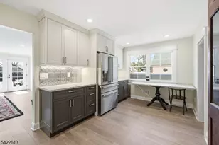 1074 Colfax Ave, Pompton Lakes, NJ 07442 - Photo 6