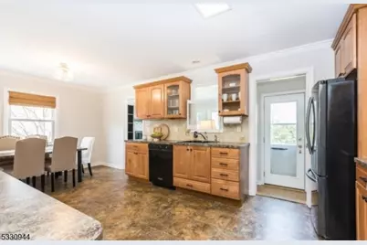 7 Evergreen Ter, Millburn, NJ 07041 - Photo 6