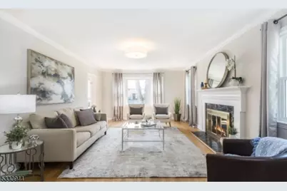 7 Evergreen Ter, Millburn, NJ 07041 - Photo 2