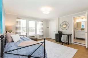 7 Evergreen Terrace, Millburn, NJ 07041 - Photo 16