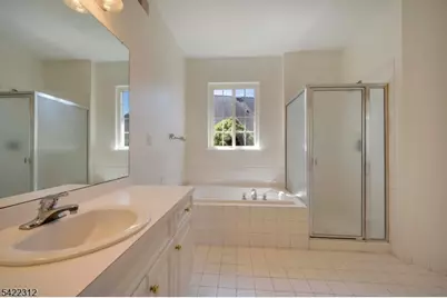 87 Kensington Cir, White Township, NJ 07823 - Photo 20