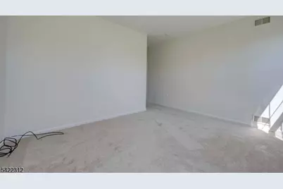 87 Kensington Cir, White Township, NJ 07823 - Photo 18