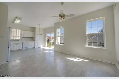 87 Kensington Cir, White Township, NJ 07823 - Photo 12