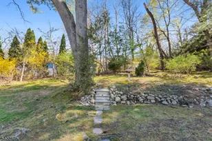 59 Albright Cir, Madison, NJ 07940 - Photo 32