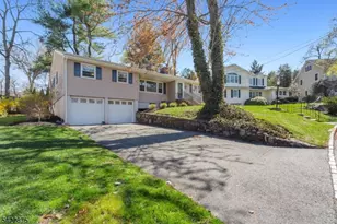 59 Albright Cir, Madison, NJ 07940 - Photo 2