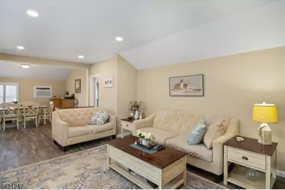 107 Kingston Rd, Parsippany, NJ 07054 - Photo 8