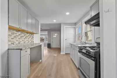 83 May St, Irvington, NJ 07111 - Photo 4