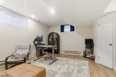 60 Tanager Ct, Wayne, NJ 07470 - Photo 32