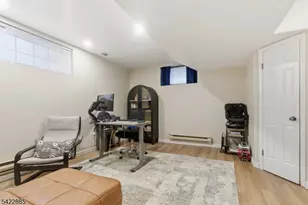 60 Tanager Ct, Wayne, NJ 07470 - Photo 32